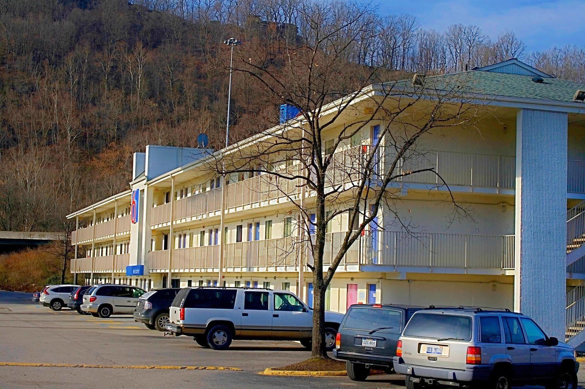 Days Inn By Wyndham Charleston Wv Luaran gambar